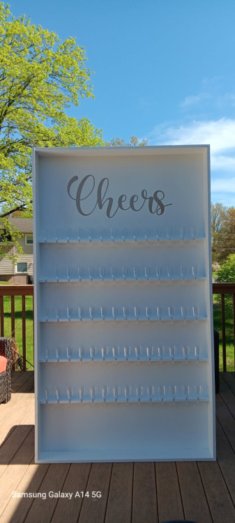 White Champagne Wall